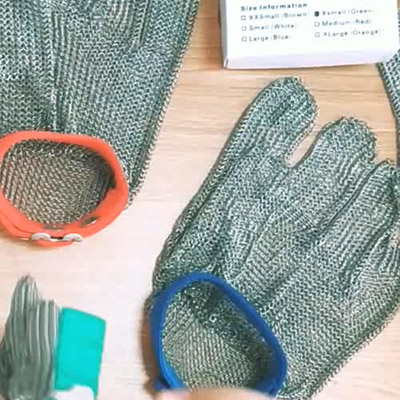 Gloves to flip